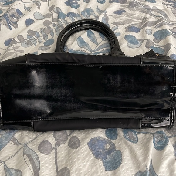 Tory Burch Black Small Ella Shoulder Bag - Picture 9 of 10